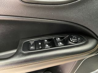 Jeep Compass 2017 LIMITED-thumb-22