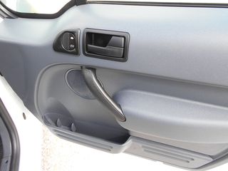 Ψυγείο Ford 2012 conect-thumb-6