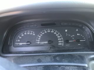 RENAULT LAGUNA-thumb-6
