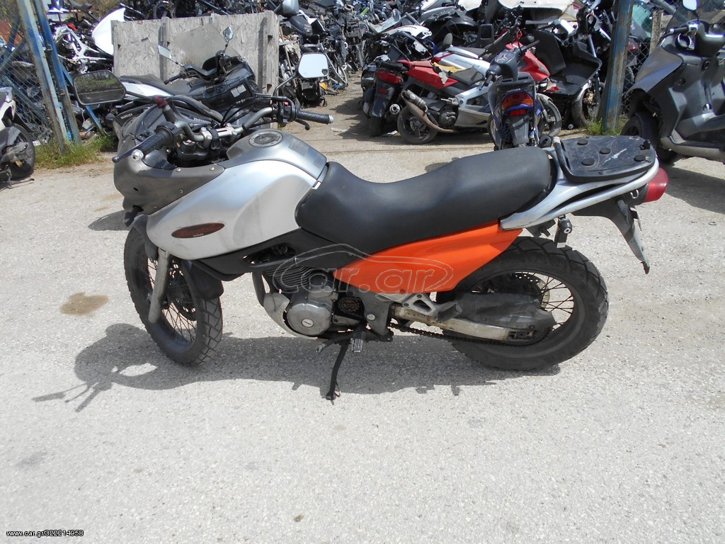 SUZUKI XF 650 FREEWIND