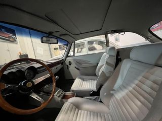 Alfa Romeo 1974 Veloce-thumb-10