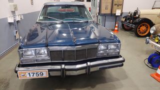 Dodge 1978 Diplomat-thumb-2