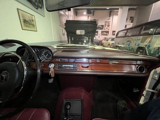 Mercedes-Benz 300 1969 300 SE-thumb-8