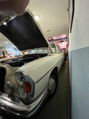 Mercedes-Benz 300 1969 300 SE-thumb-18