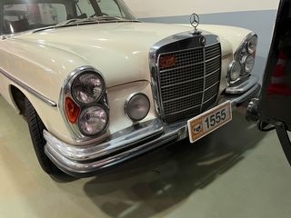 Mercedes-Benz 300 1969 300 SE-thumb-1