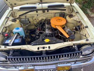Toyota Corolla 1971-thumb-15