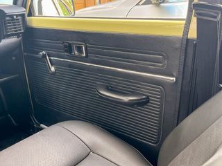 Toyota Corolla 1971-thumb-21