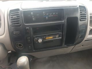Ανατροπή Toyota 2009 DYNA  150-thumb-16