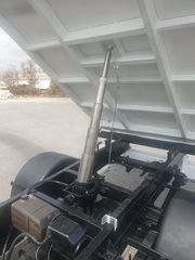 Ανατροπή Toyota 2009 DYNA  150-thumb-11