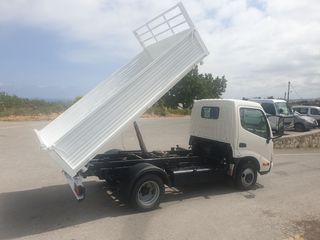 Ανατροπή Toyota 2009 DYNA  150-thumb-7