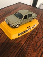 GAMA BMW 733i-thumb-2