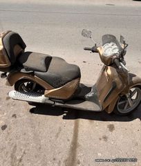 APRILIA SCARABEO 200 ΠΩΛΕΙΤΑΙ ΓΙΑ ΑΝΤΑΛΛΑΚΤΙΚΑ ΚΟΜΜΑΤΙ ΚΟΜΜΑΤΙ 