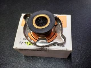 Τάπα ψυγείου 1,4BAR BMW Ε30-Ε28-Ε24-Ε23-thumb-2