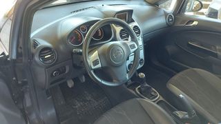 Opel Corsa 2012-thumb-8