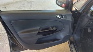 Opel Corsa 2012-thumb-11