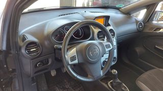 Opel Corsa 2012-thumb-7