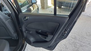 Opel Corsa 2012-thumb-15