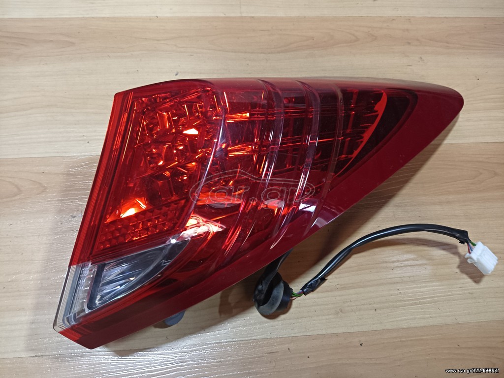 ΦΑΝΑΡΙ ΠΙΣΩ ΔΕΞΙ HONDA CIVIC FK 2012