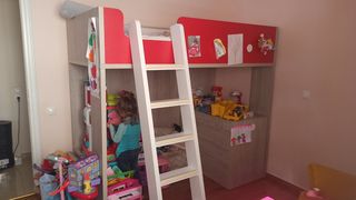 Παιδικό Κρεβάτι υπερυψωμένο με ντουλάπα,γραφείο και κομοδινο