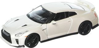 Bburago 1/24 Nissan GT-R 2017 White (21082W)
