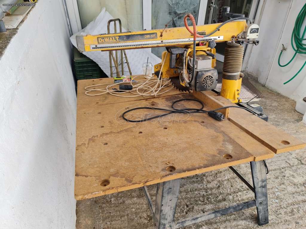 Δισκοπρίονο DEWALT dw721