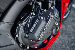 Honda CBR 650 2025 R E-CLUTCH MY25 !!! *** ΠΡΟΣΦΟΡΑ ***-thumb-15