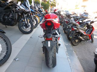 Honda CBR 650 2025 R E-CLUTCH MY25 !!! *** ΠΡΟΣΦΟΡΑ ***-thumb-5