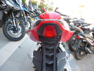 Honda CBR 650 2025 R E-CLUTCH MY25 !!! *** ΠΡΟΣΦΟΡΑ ***-thumb-7