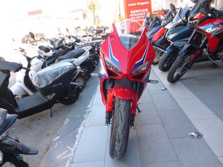 Honda CBR 650 2025 R E-CLUTCH MY25 !!! *** ΠΡΟΣΦΟΡΑ ***-thumb-4
