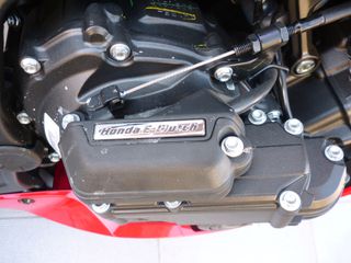 Honda CBR 650 2025 R E-CLUTCH MY25 !!! *** ΠΡΟΣΦΟΡΑ ***-thumb-14