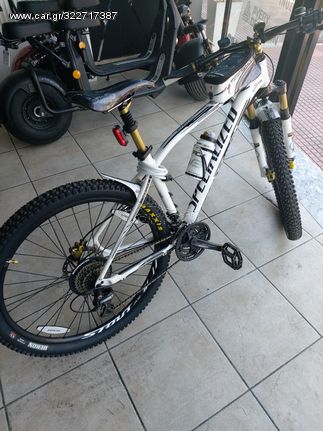 Specialized '17 Mountain 