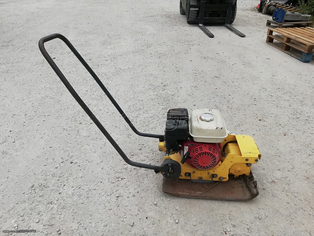 Δονητικές Πλάκες Bomag 2010