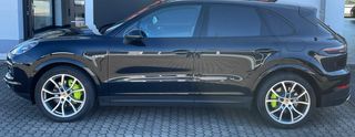 Porsche Cayenne 2018 HYBRID PLUG IN-thumb-5