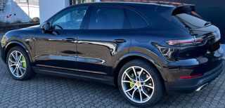 Porsche Cayenne 2018 HYBRID PLUG IN-thumb-6