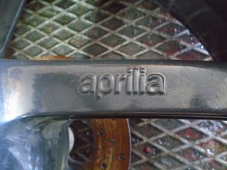 aprilia, tono-thumb-59