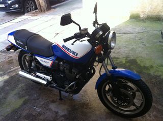 Suzuki GSX 400 1985 GSX 400F-thumb-7