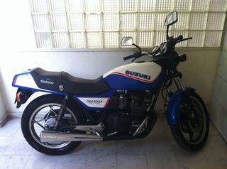 Suzuki GSX 400 1985 GSX 400F-thumb-10