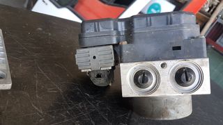 Μοναδα ABS TOYOTA YARIS 2006 - 2011  44510-52790 113040-10360  89541-52800-thumb-3