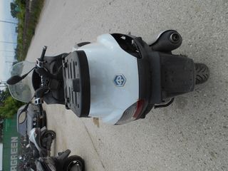  PIAGGIO MP3 250-thumb-2