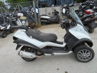 PIAGGIO MP3 250-thumb-4