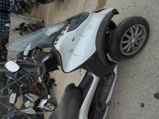  PIAGGIO MP3 250-thumb-5