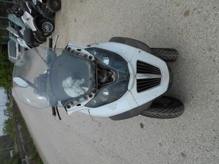  PIAGGIO MP3 250-thumb-6