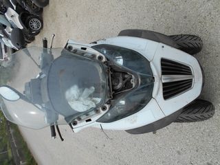  PIAGGIO MP3 250-thumb-11
