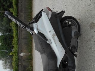  PIAGGIO MP3 250-thumb-13