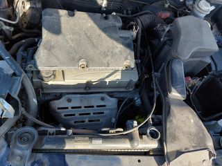 Mitsubishi Outlander  '04-thumb-2