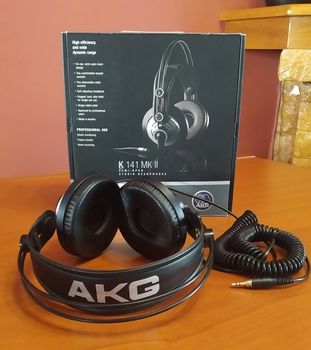 Ακουστικά AKG K 141 MKII 