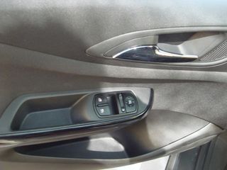 Opel Corsa 2015 1.4 17zol  ecoFlex  Color Edition Easytronic-thumb-14