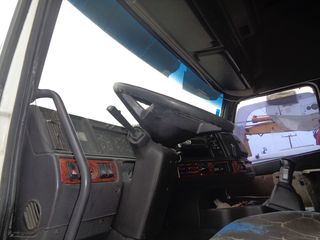 Σασί Volvo 1995 F16 520-thumb-3