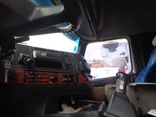 Σασί Volvo 1995 F16 520-thumb-8