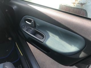 RENAULT CLIO FACELIFT 2001 - 2006 -thumb-6